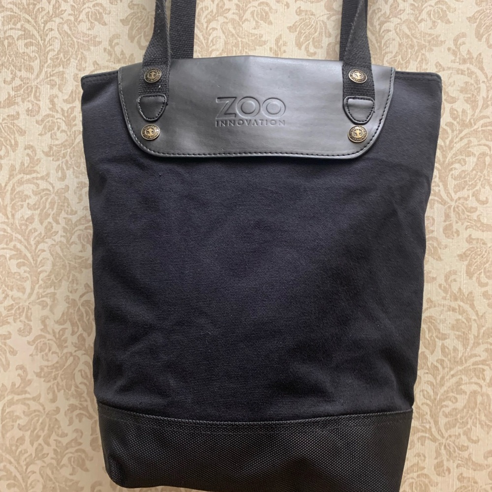 Zoo Innovation Black Tote Bag - Picture 3 of 14